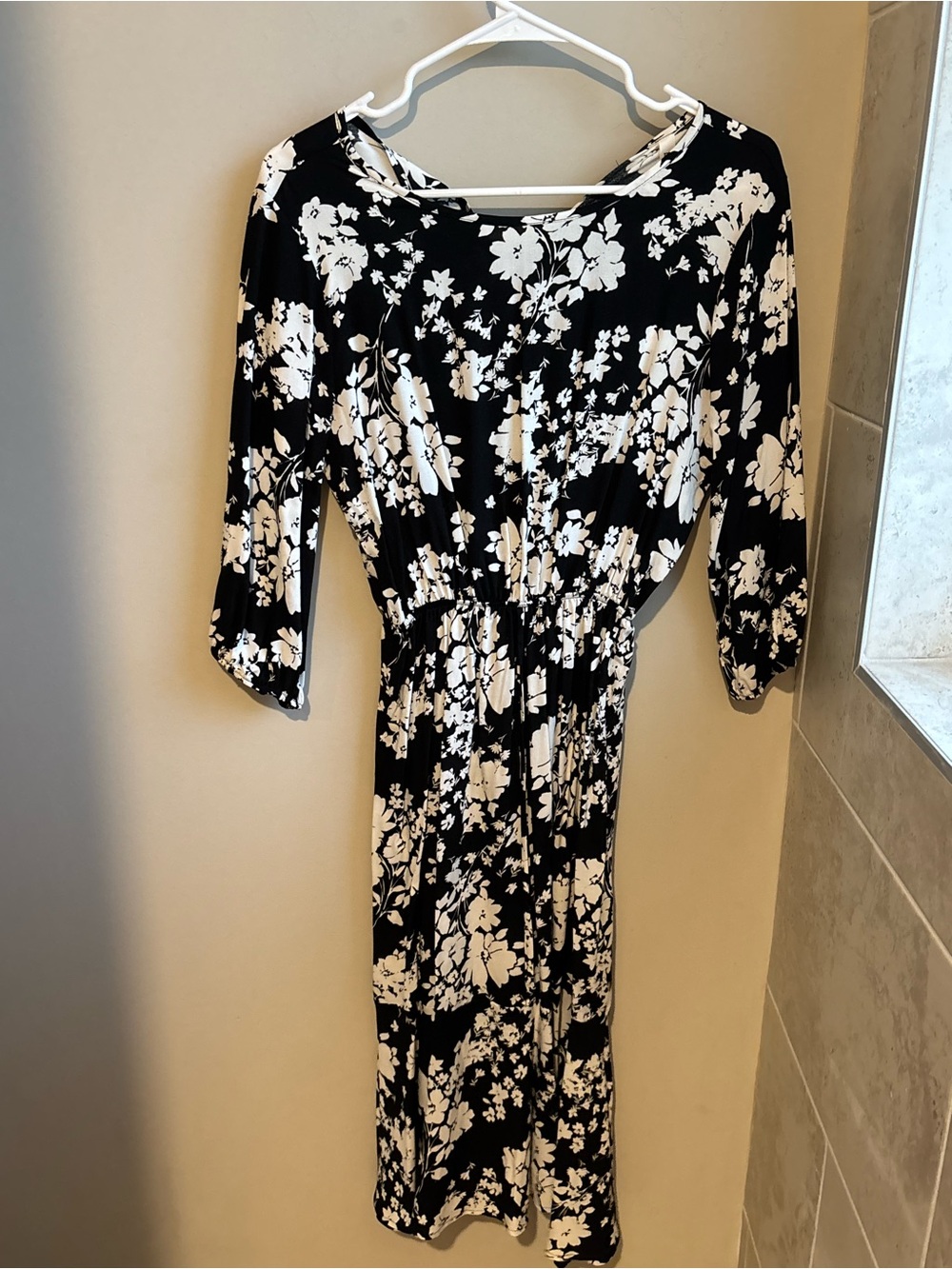 mts Black and White Floral Midi Dress
